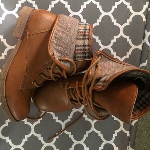 Brown boots